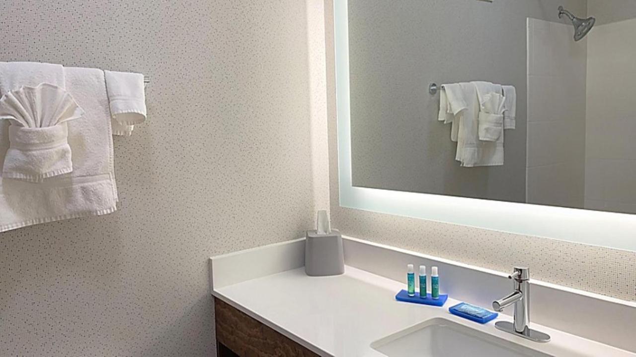 Holiday Inn Express Hotel & Suites Columbia-Fort Jackson By Ihg Kültér fotó