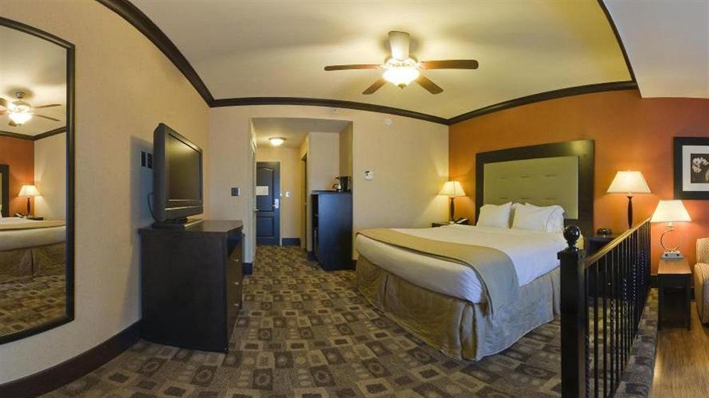 Holiday Inn Express Hotel & Suites Columbia-Fort Jackson By Ihg Kültér fotó
