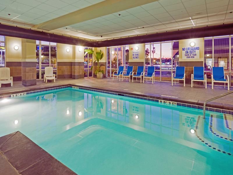 Holiday Inn Express Hotel & Suites Columbia-Fort Jackson By Ihg Kültér fotó