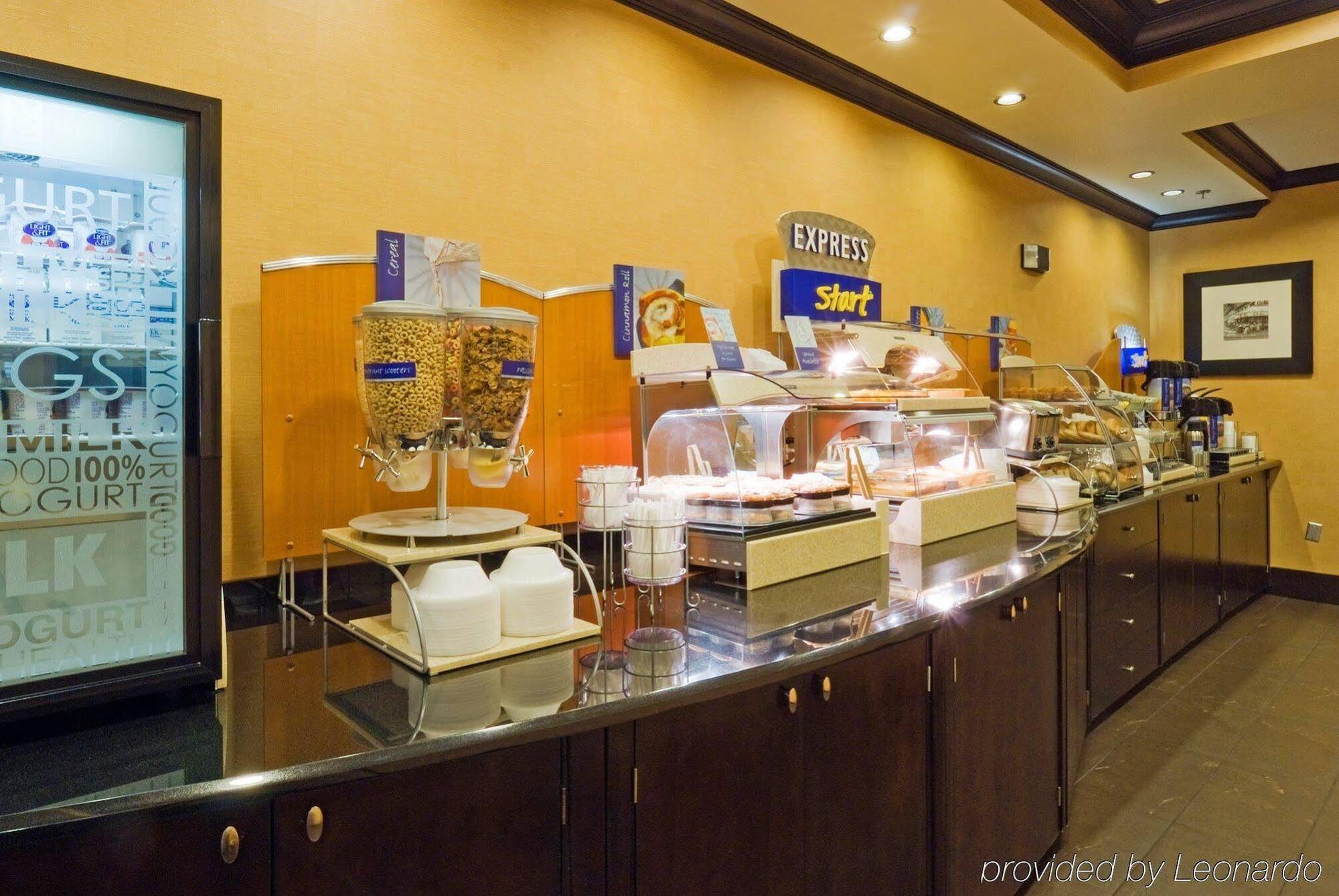 Holiday Inn Express Hotel & Suites Columbia-Fort Jackson By Ihg Kültér fotó