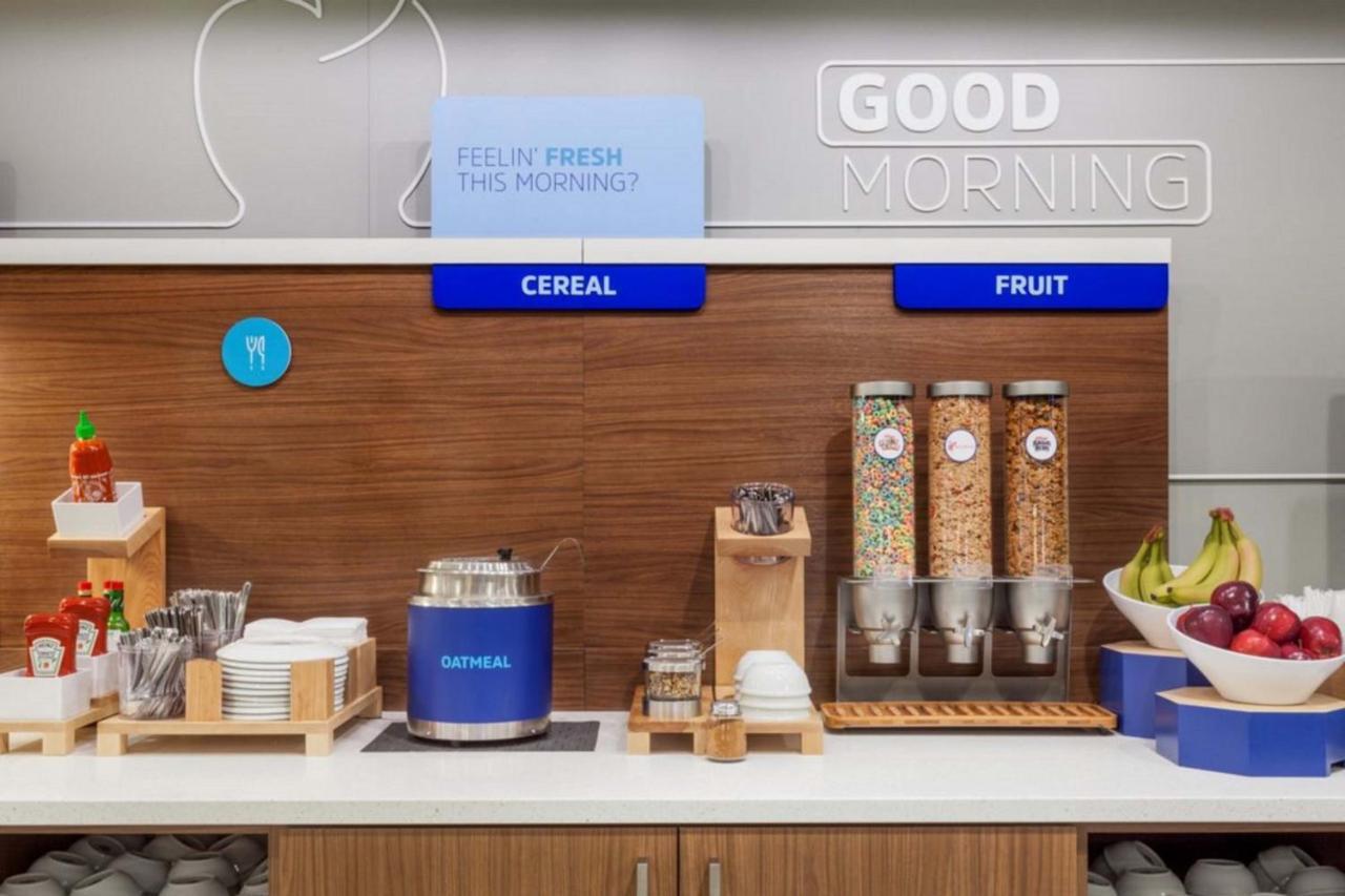 Holiday Inn Express Hotel & Suites Columbia-Fort Jackson By Ihg Kültér fotó
